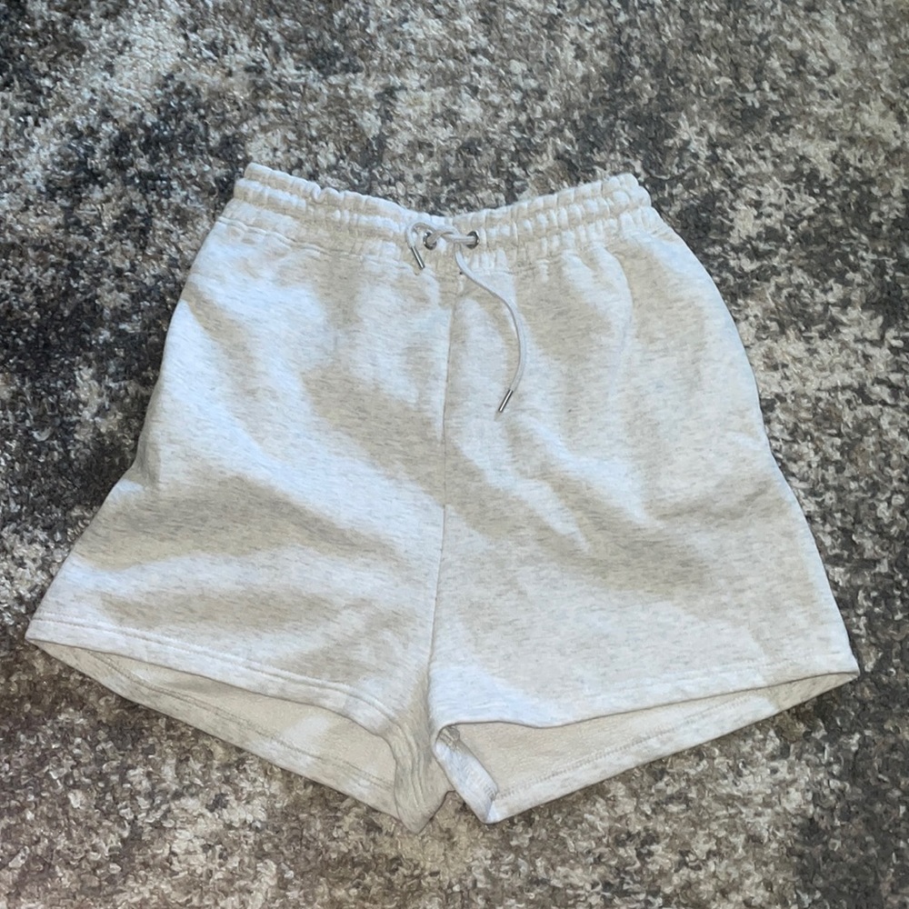 Grey Sweatshorts